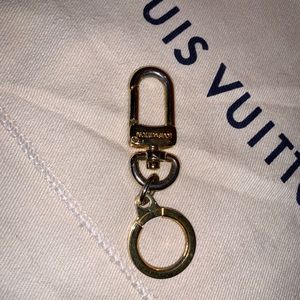 Louis Vuitton Accessories - Authentic Louis Vuitton key chain purse extender Louis Vuitton Accessories - Authentic Louis Vuitton key chain purse extender